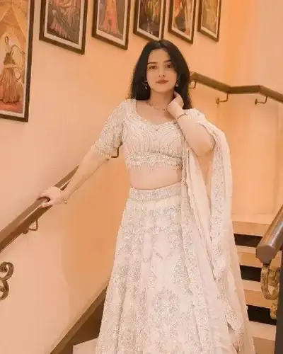 Escort Dhalai